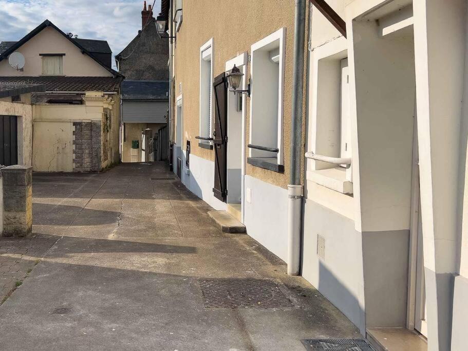 Maison Semi-Troglodyte Avec 4 Velos Rochecorbon Zewnętrze zdjęcie