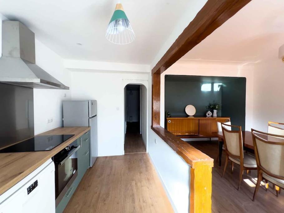 Maison Semi-Troglodyte Avec 4 Velos Rochecorbon Zewnętrze zdjęcie
