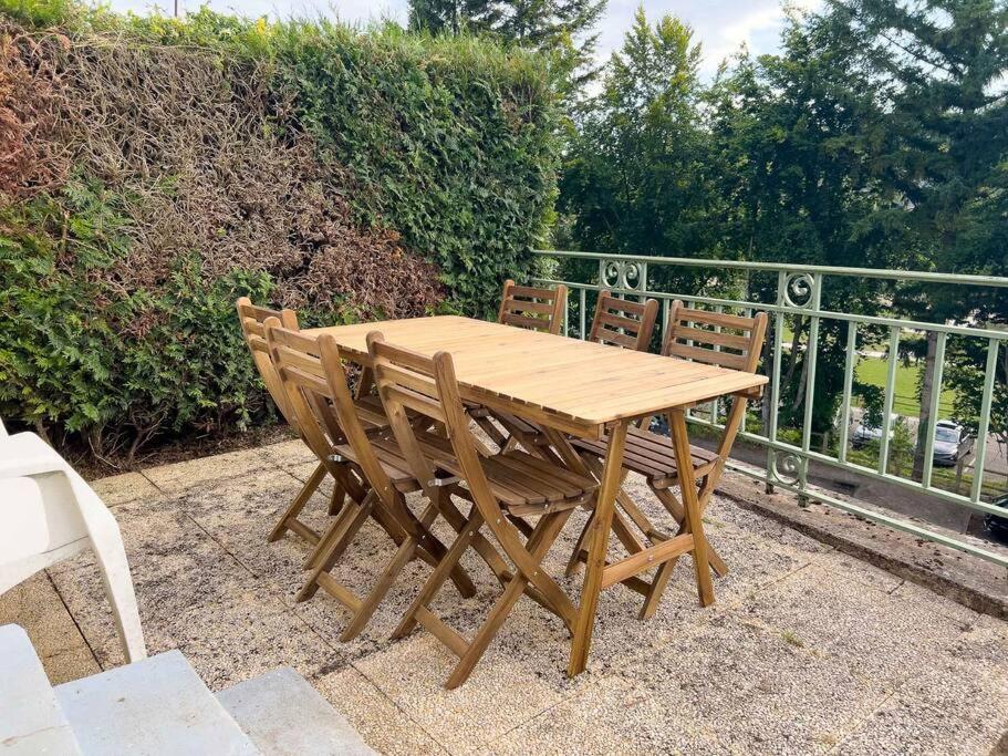 Maison Semi-Troglodyte Avec 4 Velos Rochecorbon Zewnętrze zdjęcie